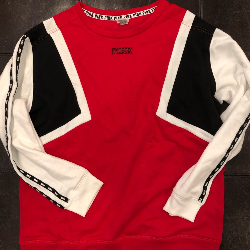 VS PINK PULLOVER